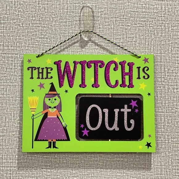 Halloween Wood Decor Signs Wall Art ~ the Witch is In/Out ~ Black Spider - Picture 4 of 5